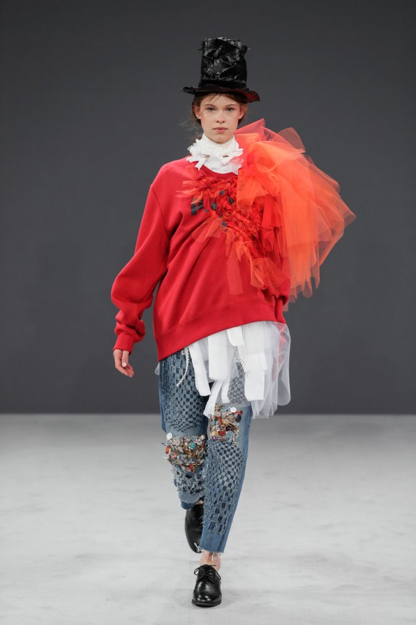 Viktor & Rolf AW16 Collection