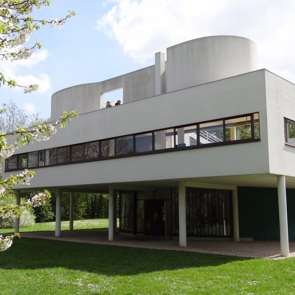 Villa Savoye by Le Corbusier