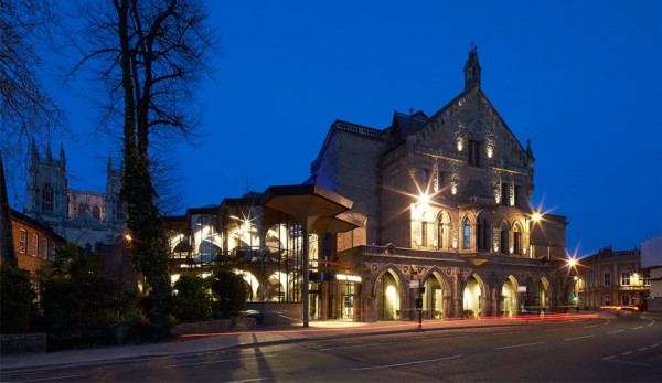 De Matos Ryan renovate York's theatre royal to improve engagement with the city.