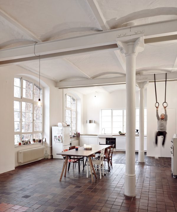 IFUB renovates shared apartment in an old chocolate factory in Berlin