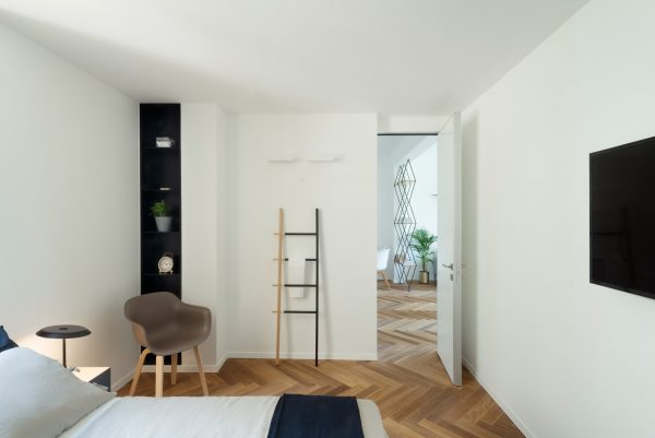 Maayan Zusman lines Tel Aviv apartment with herringbone flooring