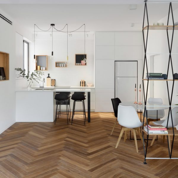 Maayan Zusman warms up Tel Aviv apartment with herringbone flooring