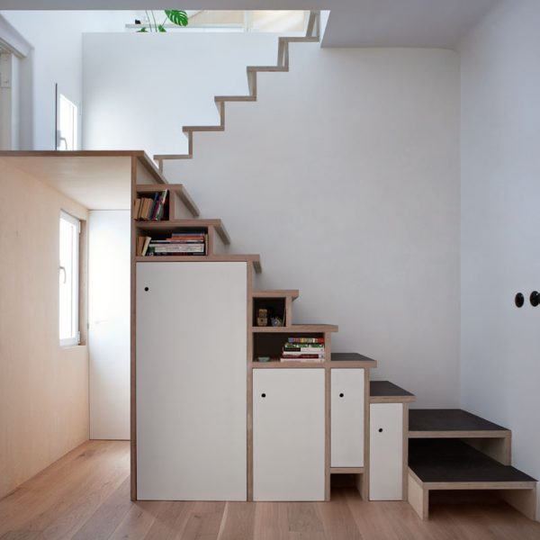 Plywood-Trio-Apartment-by-BUJ-and-Colon-arquitectos_dezeen_936-sq