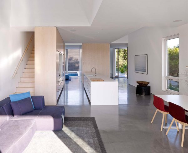 Quonochontaug House by Bernheimer Architecture