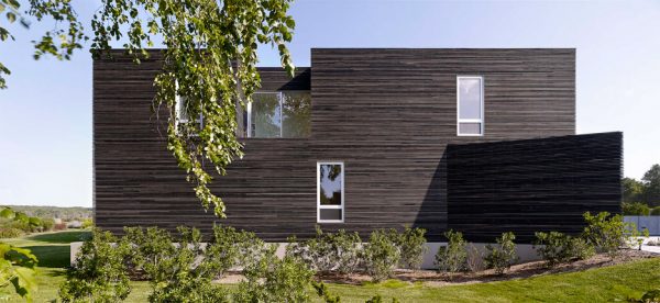 Quonochontaug House by Bernheimer Architecture