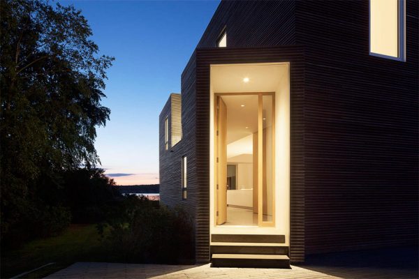 Quonochontaug House by Bernheimer Architecture