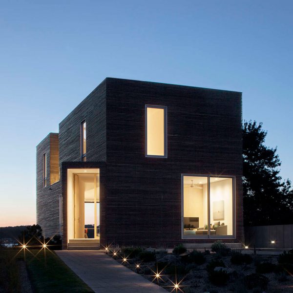 Quonochontaug House by Bernheimer Architecture