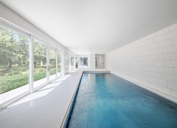 A Bower House by Kariouk Associates