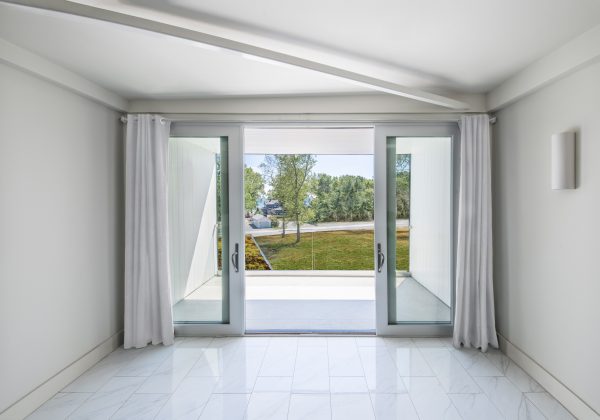A Bower House by Kariouk Associates