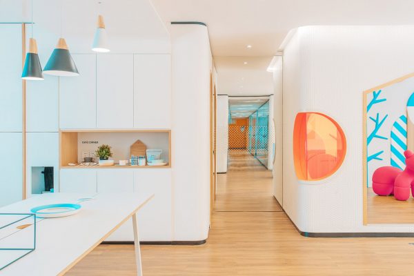 RIGI designs waiting area "like a dining room" for friendly dental clinic in China