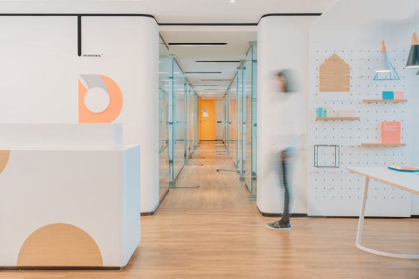 RIGI designs waiting area "like a dining room" for friendly dental clinic in China