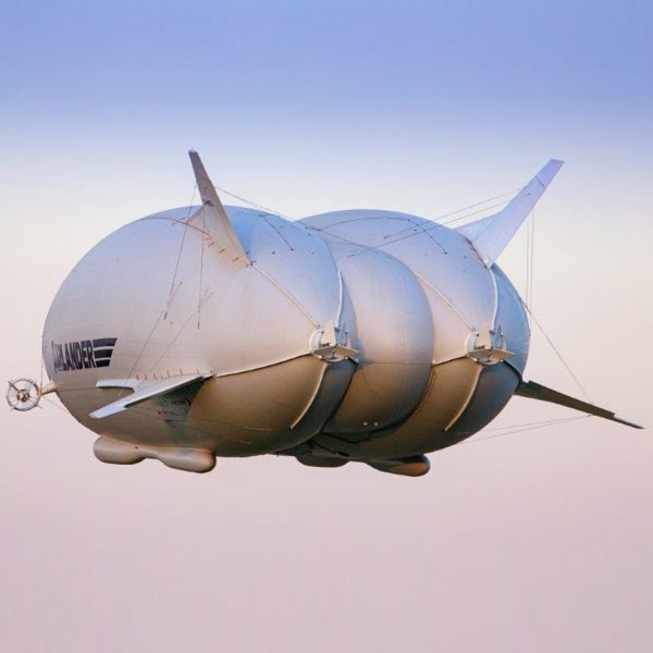airlander-10_hybrid-air-vehicles_first-flight_dezeen_sq