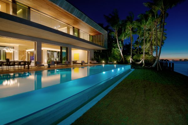 Bal Harbour House by Chad Oppenheim, FAIA of Oppenheim Architecture in Bal Harbour, Florida. Photograph by Karen Fuchs