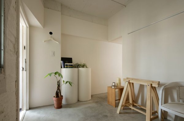 Minorpoet applies traditional Japanese design to a renovated apartment in Tokyo