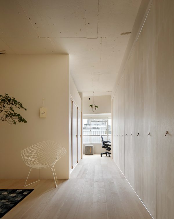 Minorpoet applies traditional Japanese design to a renovated apartment in Tokyo