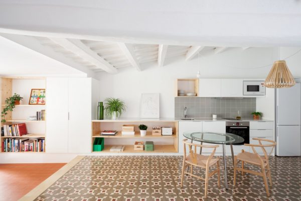 Apartment in Sant Andreu by Oriol Garcia