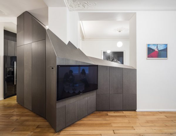 Apartment XIV by Studio Ravazi in Haussmann-era building