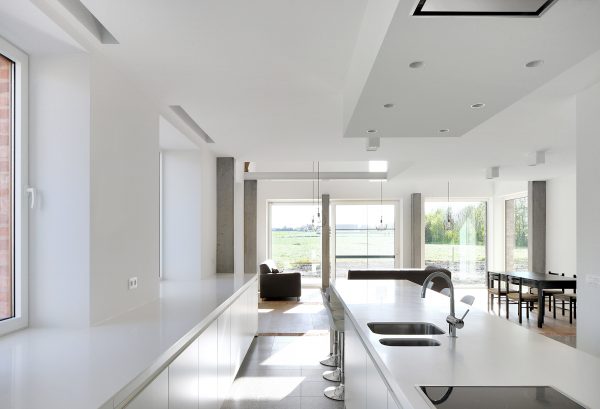 Atelier Tom Vanhee renovates a farmhouse in Belgium