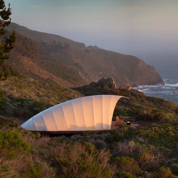 Autonomous Tent creates a remote glamping spot on a California clifftop