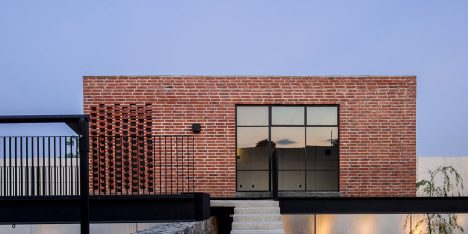 Casa G by Delfino Lozano Salcedo