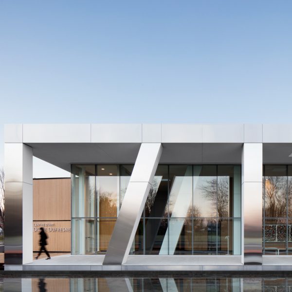 Diane Dufresne Art Centre by ACDF