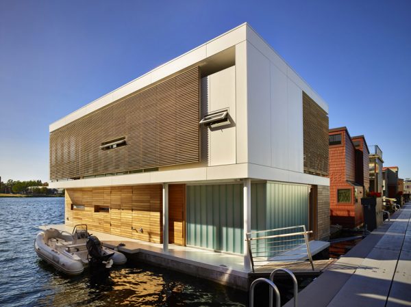 Dunn Floating House by Vandeventer + Carlander 