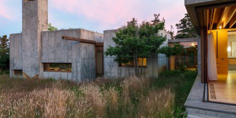 East House by Peter Rose