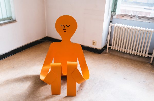 Jean Jullien opens first sculpture exhibition in Ghent's Dift Gallery