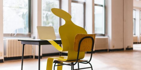Jean Jullien opens first sculpture exhibition in Ghent's Dift Gallery