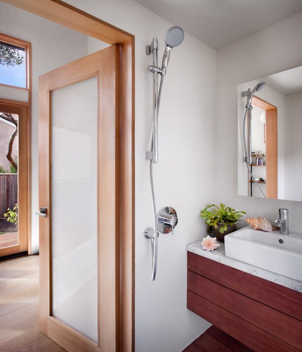 Flat-Pack Tiny House by Avava Systems