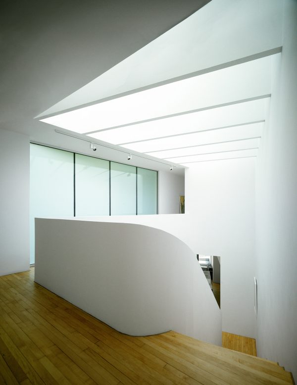 Folding House by A2 Architects cranks and folds along a narrow site