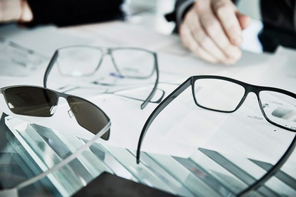 Apple store engineer designs hingeless eyewear for Freigeist