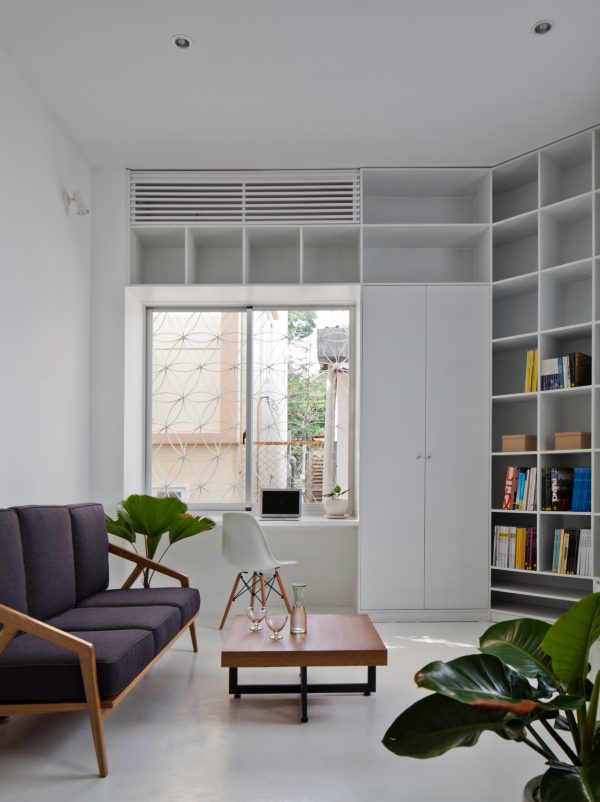 Hem House in Vietnam by Sanuki Daisuke
