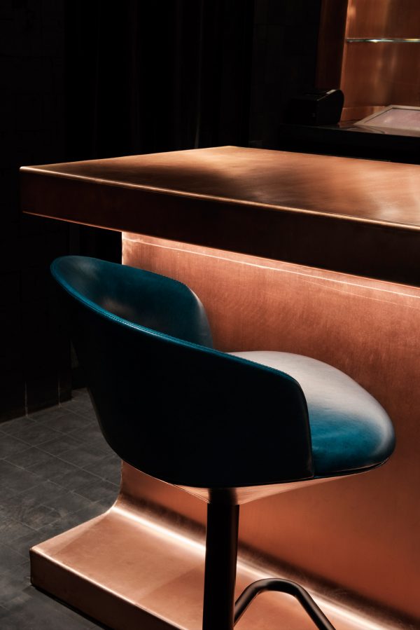 Himitsu lounge by Tom Dixon
