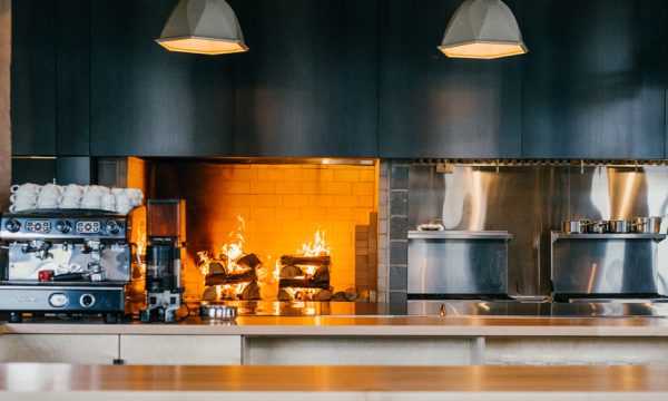 Hoogan et Beaufort Restaurant by Appareil Architecture