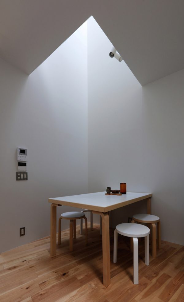 Four-metre-wide House in Hommachi built in Tokyo by Atelier HAKO Architects