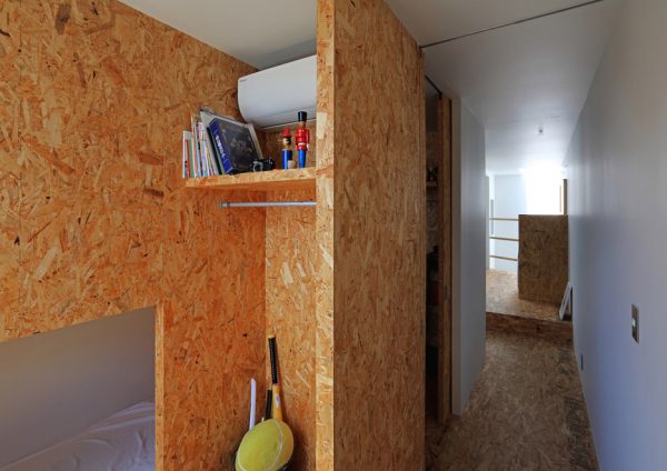 Four-metre-wide House in Hommachi built in Tokyo by Atelier HAKO Architects