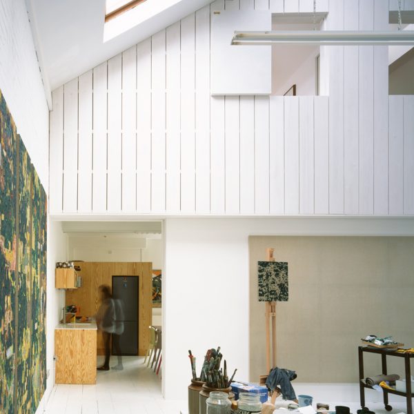 Dingle Price Architects creates house for a painter in London