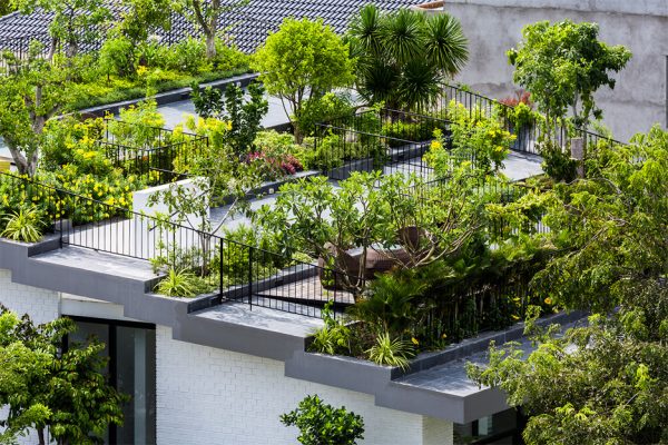 House in Nha Trang by Vo Trang Nghia and Masaaki Iwamoto