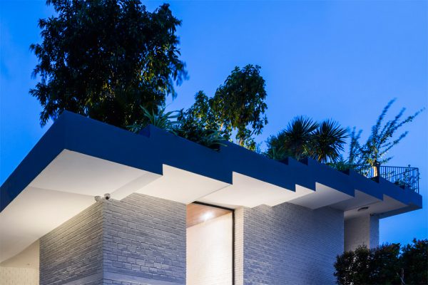 House in Nha Trang by Vo Trang Nghia and Masaaki Iwamoto