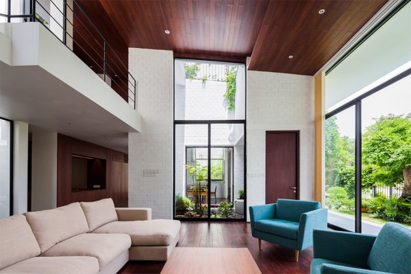House in Nha Trang by Vo Trang Nghia and Masaaki Iwamoto