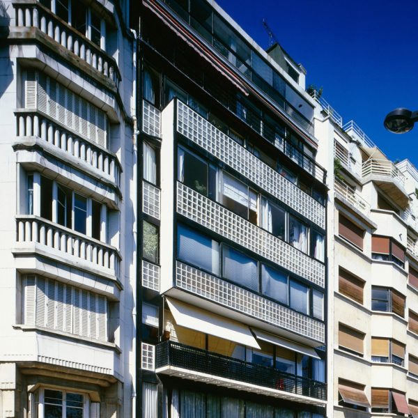 Immeuble Molitor by Le Corbusier