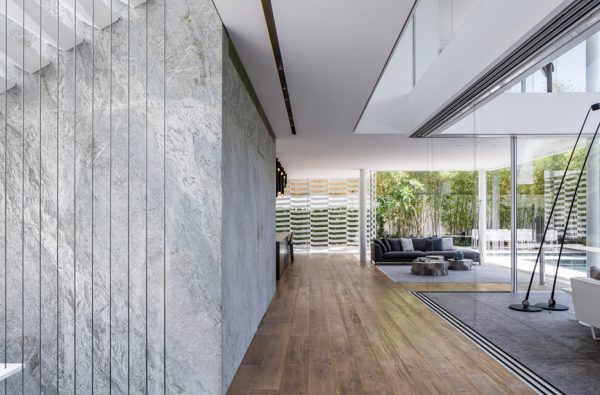 J House by Pitsou Kedem
