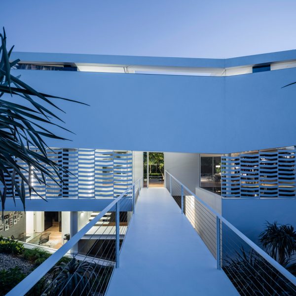 J House by Pitsou Kedem