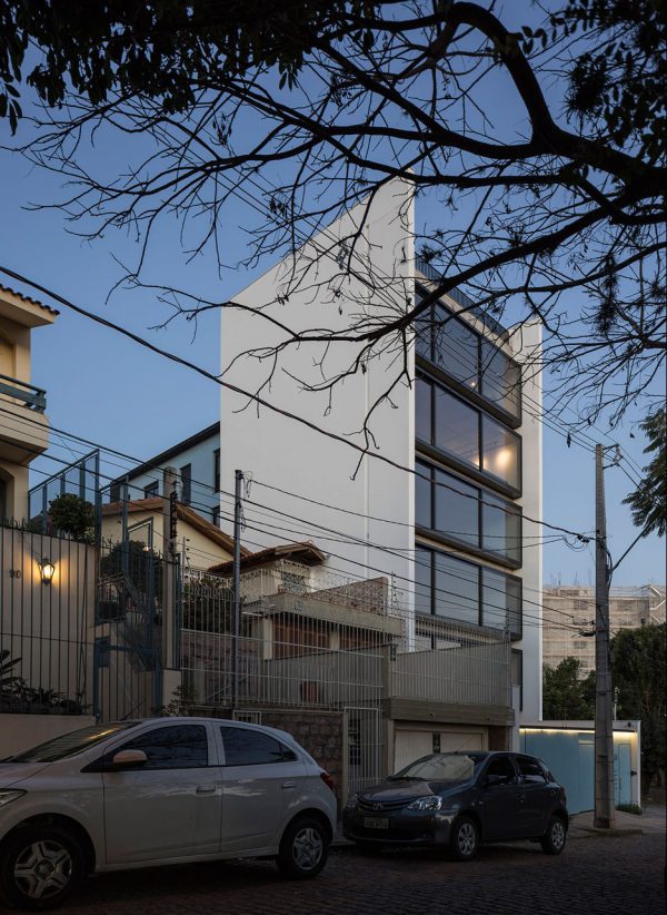 Residential Building in Kiev by Arquitetura Nacional