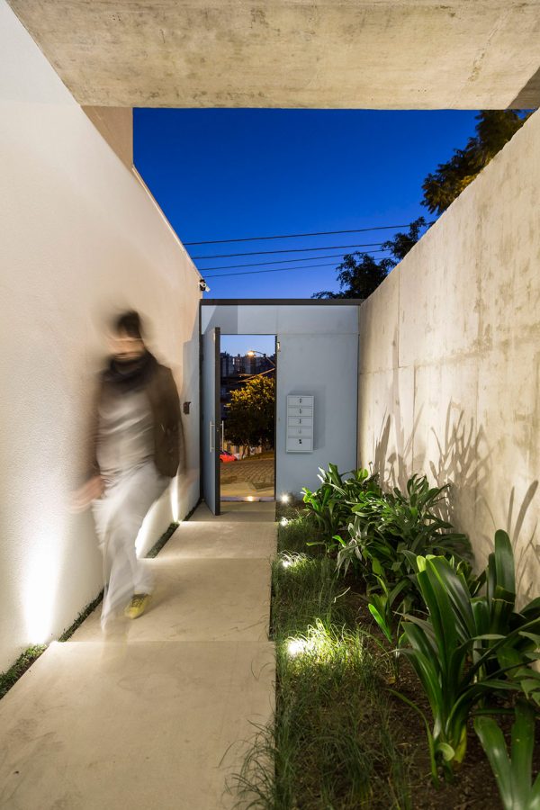Residential Building in Kiev by Arquitetura Nacional