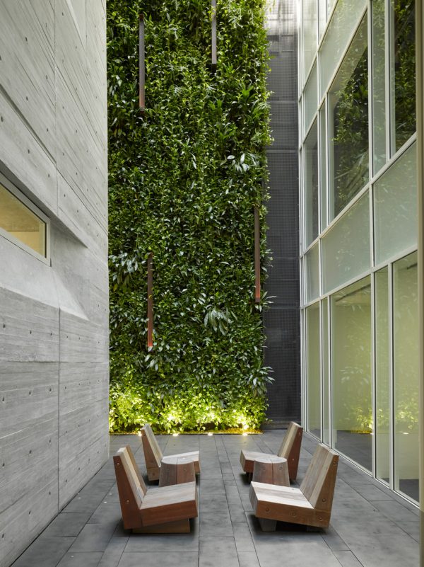 Leblon Offices by Richard Meier & Partners Architects