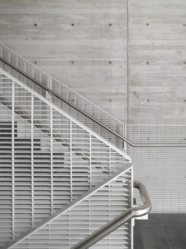 Leblon Offices by Richard Meier & Partners Architects