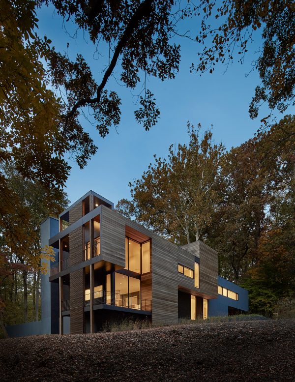 Mohican Hills House by Robert Gurney Architect