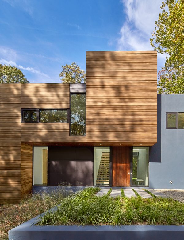 Mohican Hills House by Robert Gurney Architect